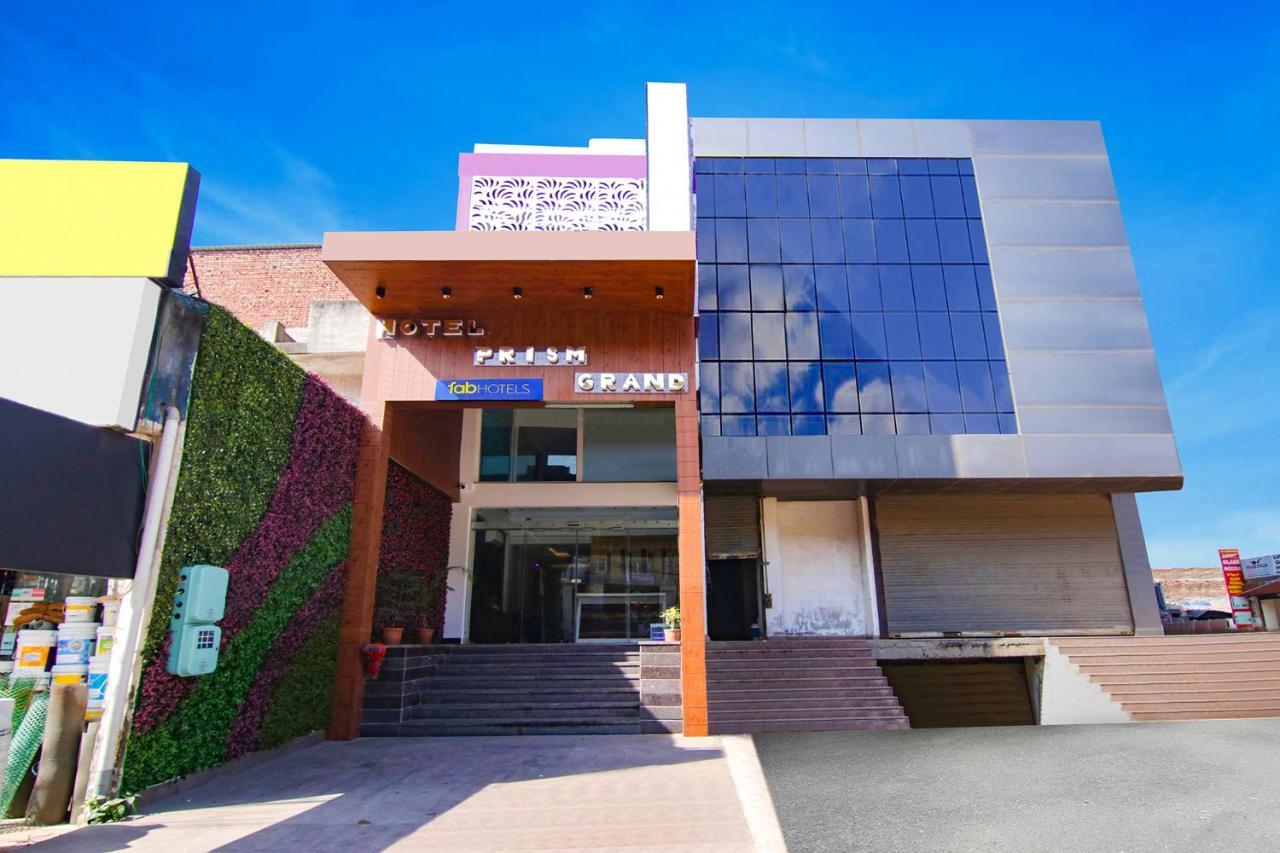 Fabhotel Prism Grand Zirakpur Dış mekan fotoğraf