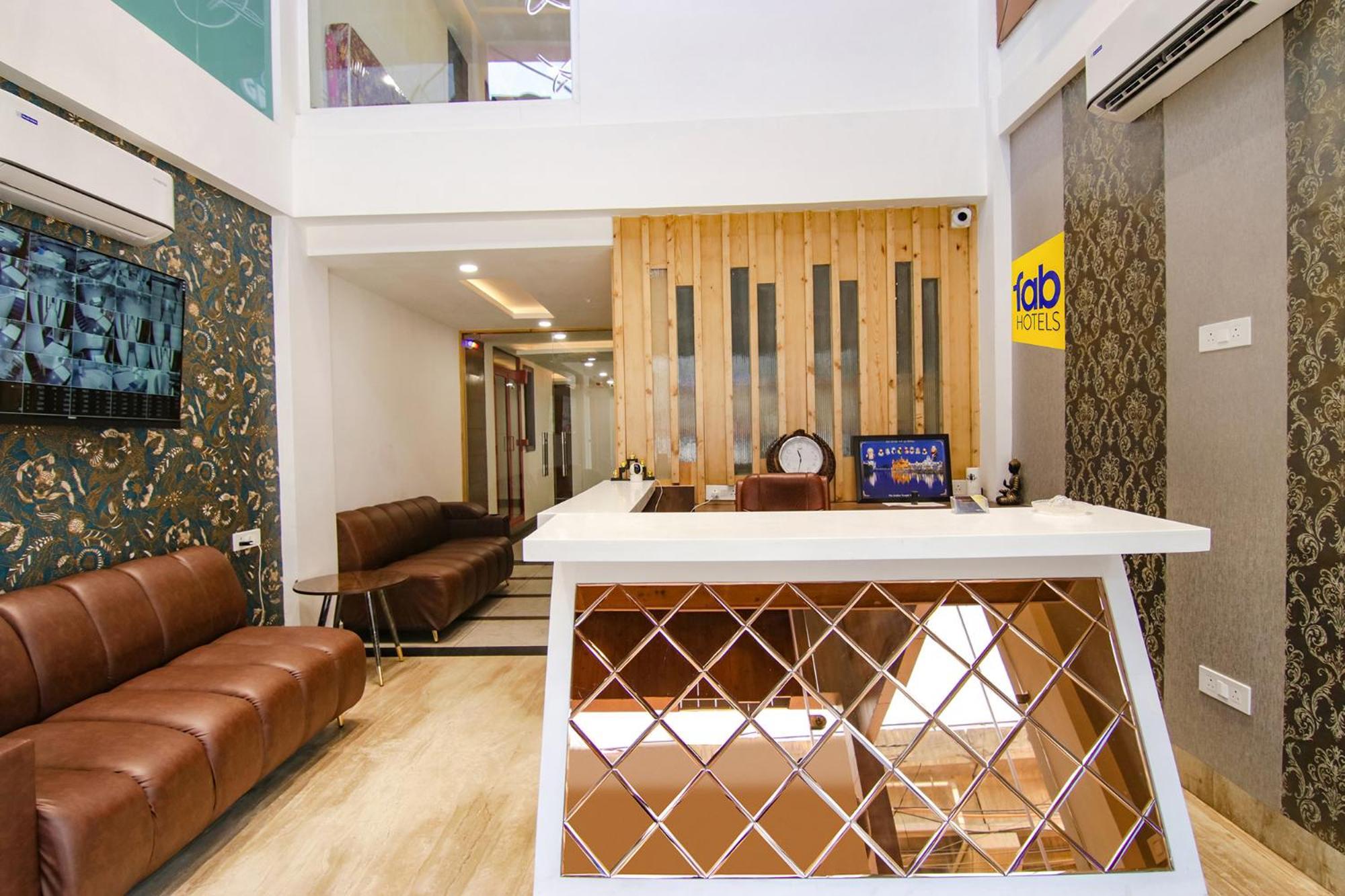 Fabhotel Prism Grand Zirakpur Dış mekan fotoğraf