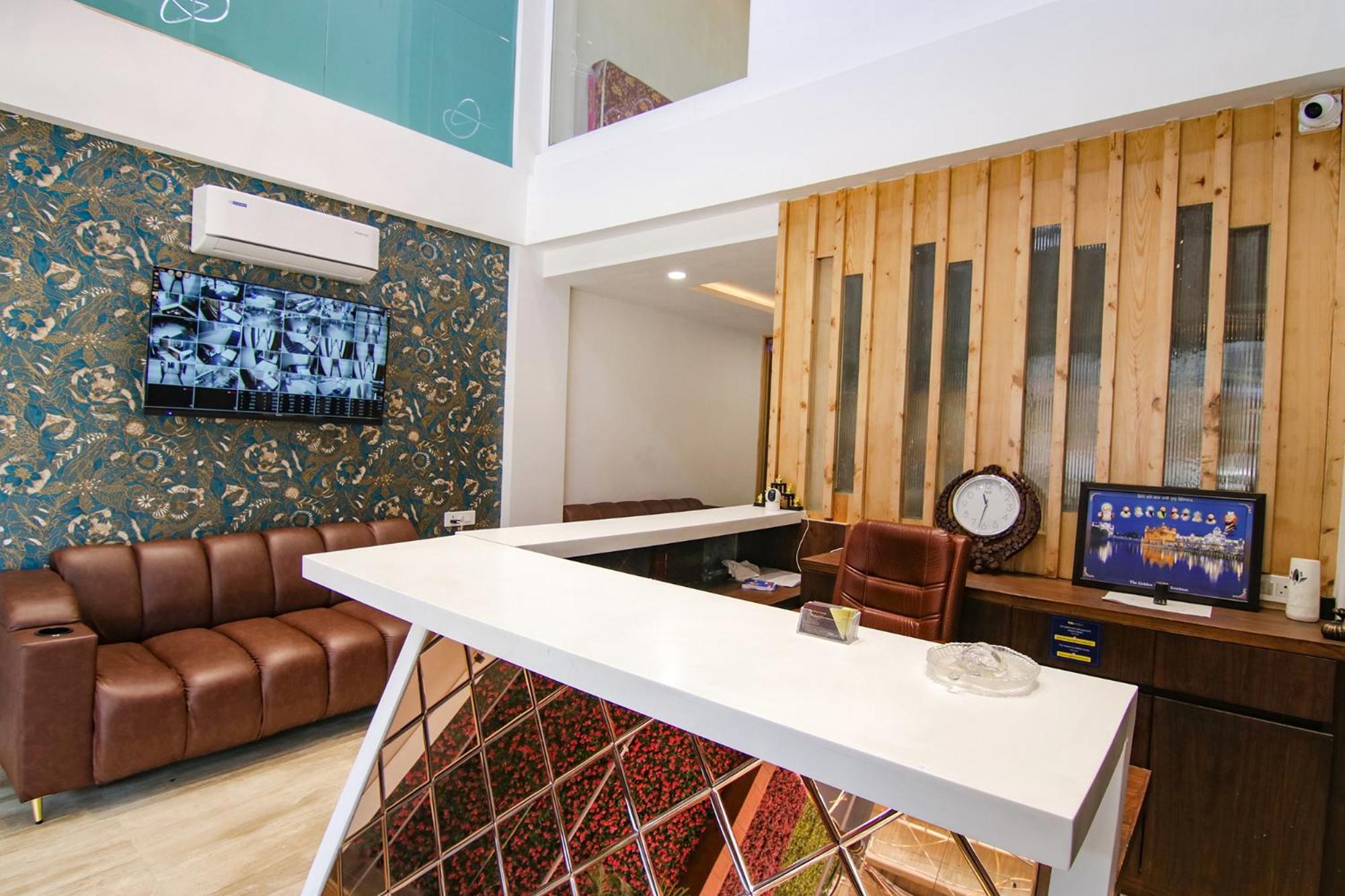 Fabhotel Prism Grand Zirakpur Dış mekan fotoğraf