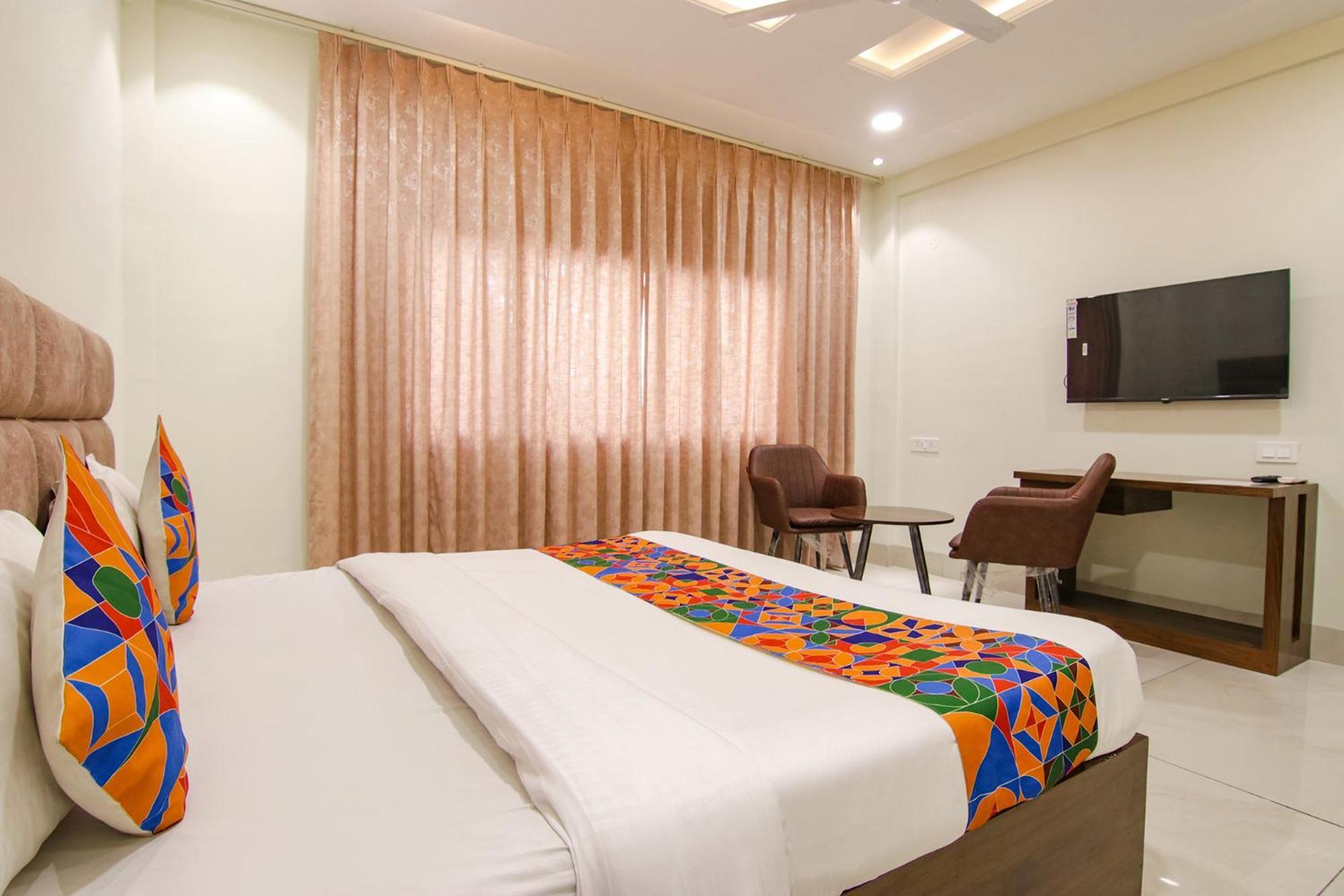 Fabhotel Prism Grand Zirakpur Dış mekan fotoğraf