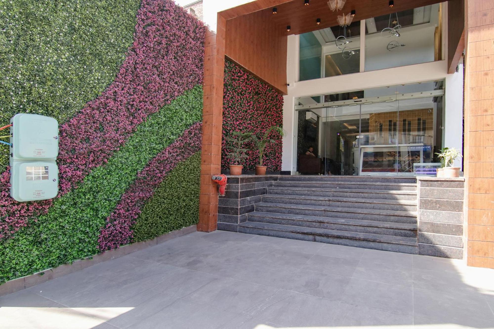 Fabhotel Prism Grand Zirakpur Dış mekan fotoğraf