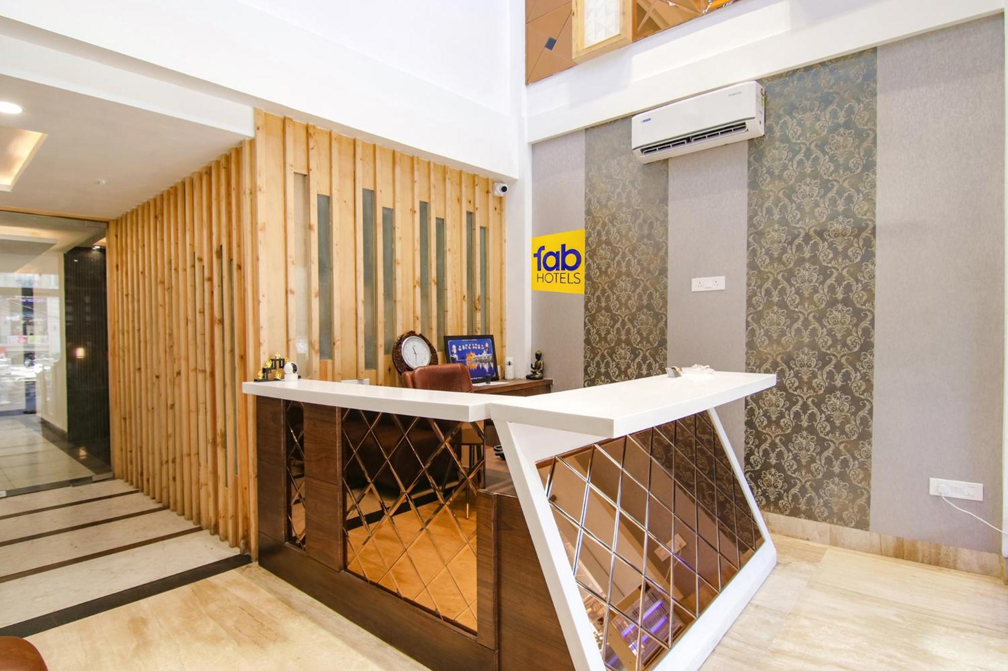 Fabhotel Prism Grand Zirakpur Dış mekan fotoğraf