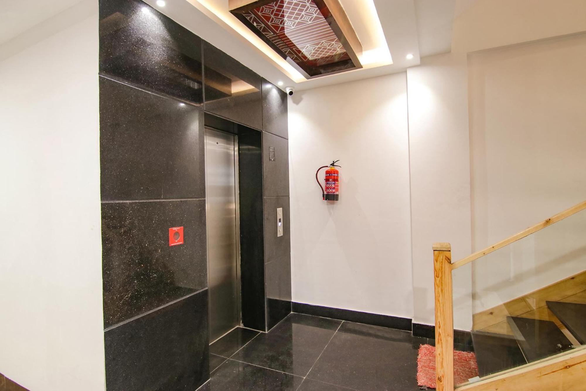 Fabhotel Prism Grand Zirakpur Dış mekan fotoğraf