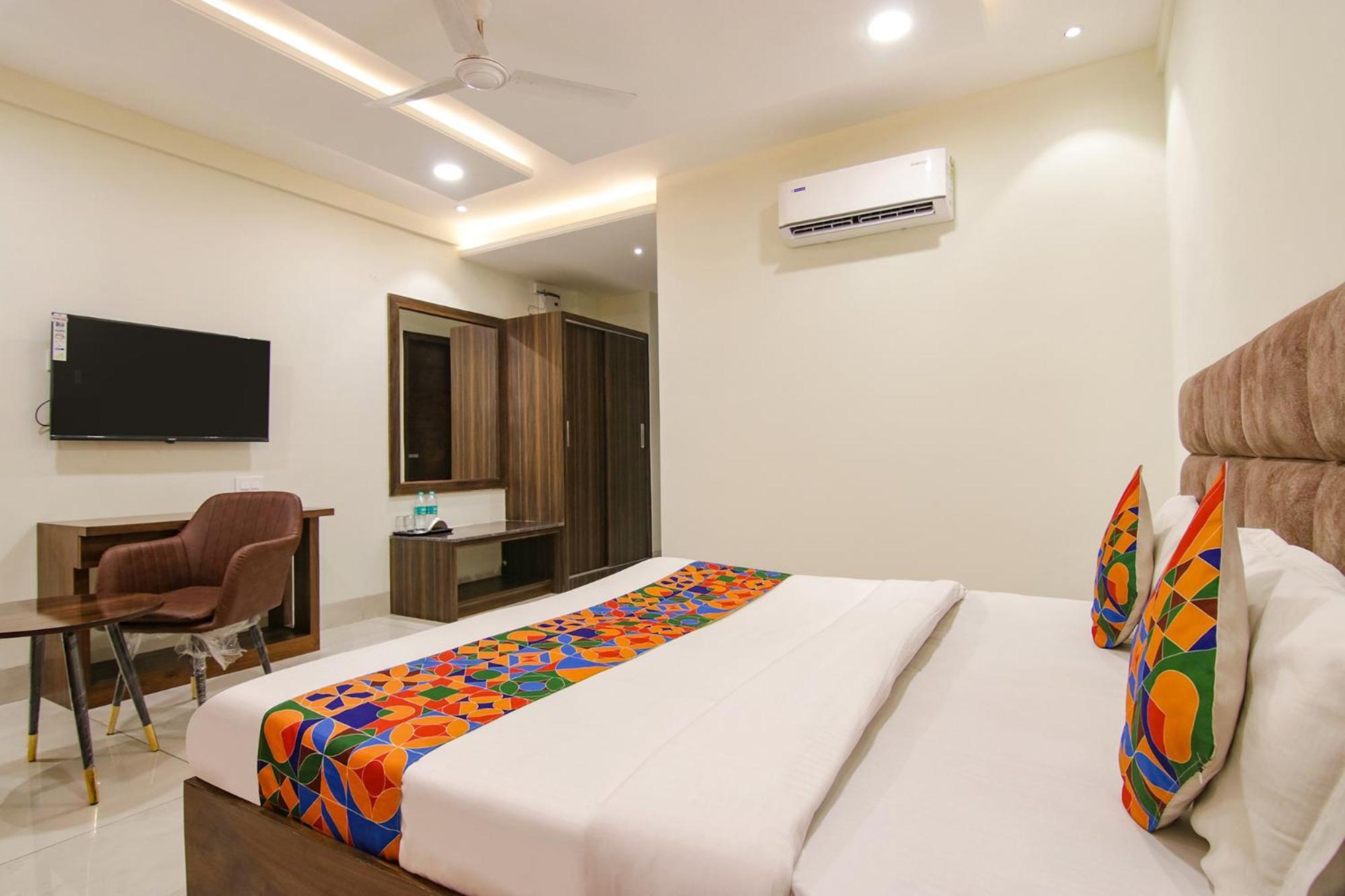 Fabhotel Prism Grand Zirakpur Dış mekan fotoğraf